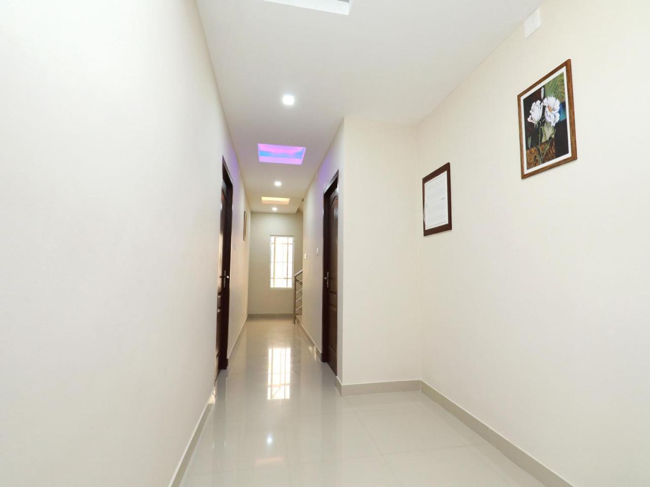Hotel Oyo 6728 Almas Residency Kochi Exterior foto